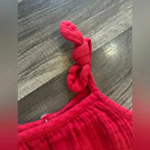 ❤️OLD NAVY - Valentines Day Jumpsuit (18-24 Months) - Picture 5 of 8